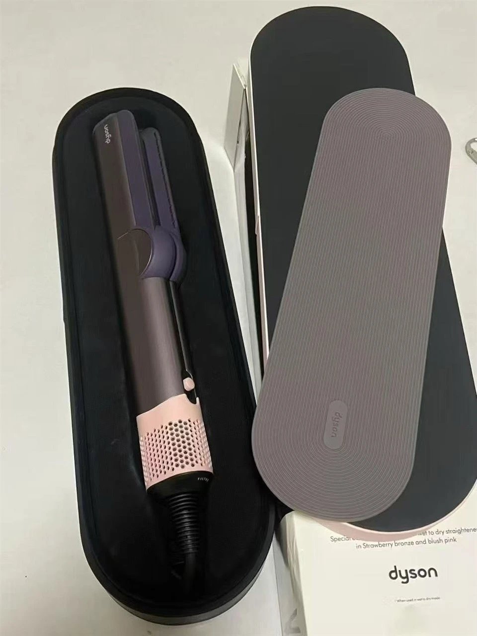 Dyson Airstrait HT01 best